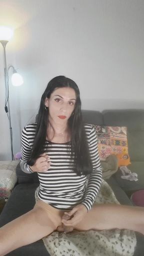 Amateur TS masturbates and eats own cum