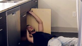 Lucas Frost is a handyman who has encountered a difficult problem with the plumbing in Alexa Grace's house. The blonde