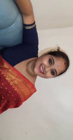 Desi Bhabhi Handjob sex videos