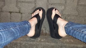 platform thongs - showing feet