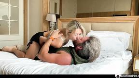 ”Blonde at the gym wanted to suck meat”