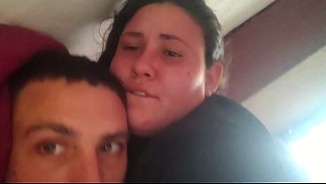 Me equivoqu&eacute_ de hoyo, se la met&iacute_ por el culo sin querer y aunque me dijo que le duele yo no me detuve y se la met&iacute_ toda.. (Anal Accidental)