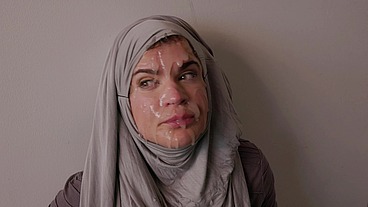 Hijab cosplay - American milf blowjob