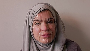 Hijab cosplay - American milf blowjob