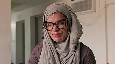 Hijab cosplay - American milf blowjob