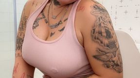 Morning FARTS rumbling loud in the toilet!!