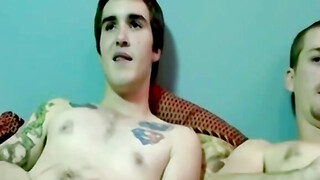 Young gay amateurs raw breed and suck hairy cock