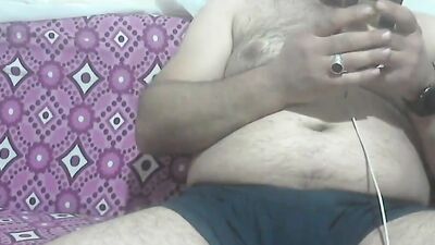 Masculine Bear at Home Cums