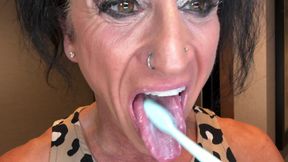 Goddess Kandys Naughty Oral Routine