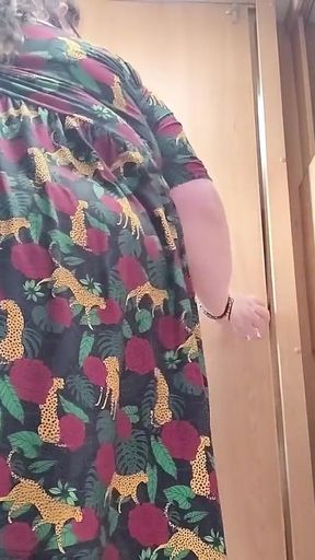 SSBBW Vs Tiny Caravan Doors