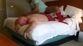 Kennie Jai gets brought to hotel room!