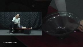 Mistress Nomi's secret ashtray Picture in picture! wmv