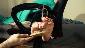 Girl caught in a tickle trap by a fake ad (MOV)