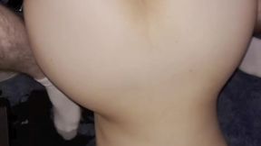 Hot Gamer Girl Gives Me Head????