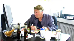 In the area of responsibility of janitor Schwuttke poaching a stranger stag