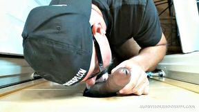 Black Man Fucks At The Gloryhole