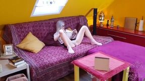 Exploring New Experiences: LovlyLuna's First Time with a Dildo!