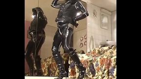 Roxina2006ShinyLatexGirl020406XXL.WMV