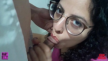 The dentist gives me his shoulder of meat as a reward and catches me in his office