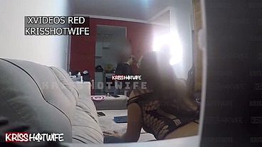 Corno manso chamou um Barbeiro a domicilio, mas não esperava que eu faria uma chamada de vídeo e ficaria peladona na frente dele