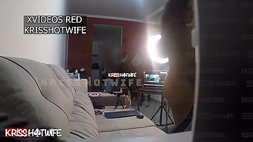 Corno manso chamou um Barbeiro a domicilio, mas não esperava que eu faria uma chamada de vídeo e ficaria peladona na frente dele