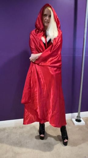Cosplay Little Red and Gangster
