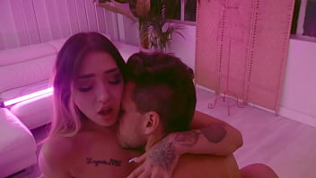 COLOMBIAN TEEN WENT FOR A CASTING AND ENDED FUCKED!