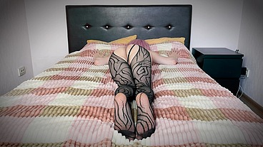 Hot femboy butt in stockings wants sex