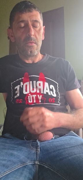 Straight guy jerks off in a hammock