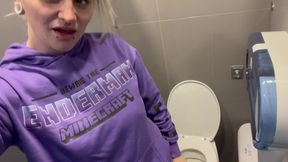 Gym Girl Public Toilet Pissing