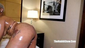 soo damm thick n juicy thickassdaphne swallowing some jay bangher