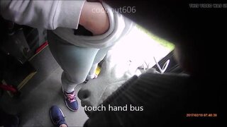 Pervert stealthily touches girl's wrist in bus