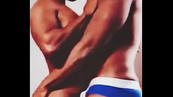 chocolate makes love before work