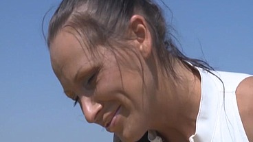 Nutte auf Boot gefickt - Mandy Bright