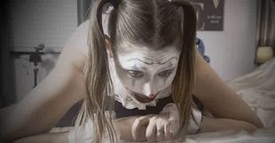 la clown se fait lecher