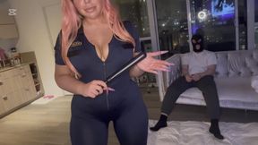 Criminal gets caught stealing by big booty officer👮🏼‍♀️