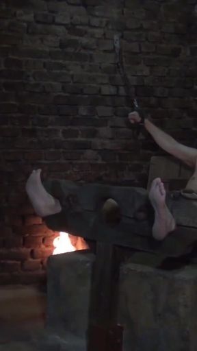 Must-share moment from &quot;CRUEL REELL - DIABOLISCHES FUSSSYNDROM&quot;