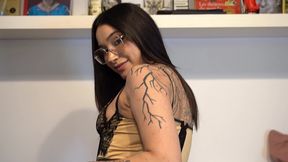 big-ass slut gives me deepthroat and i fill her pussy with cum