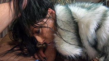 MilfyCalla- Face fuck,cum play while wearing a hot grey fur-coat and long boots 214