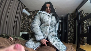 MilfyCalla- Face fuck,cum play while wearing a hot grey fur-coat and long boots 214