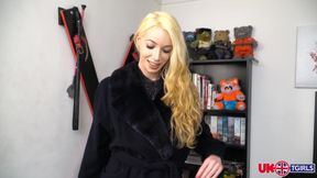 London sensation Sasha De Sade