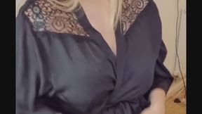 Roleplay Office worker seduces her married boss