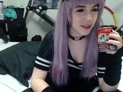 Amateur Webcam Teen Masturbates And Teases