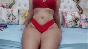 Dance sensual de langerie vermelha e mostrando seu bumbum