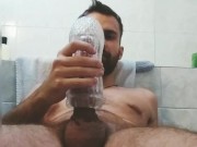 Pajote en el baño con Fleshlight