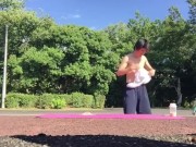 A Japanese student who masturbates with a mattress in the park!【Big dick】【Techno break】