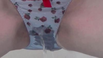 Fetish asian pees through panties