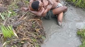 **** MUD WRESTLING BETWEEN OSCAR AND CHARLES