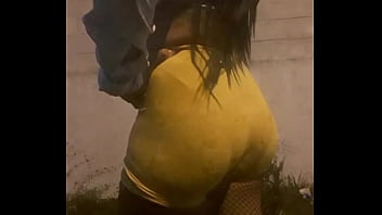 Bruninha de shorts de lycra 1