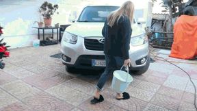 Elizabeth washes the car WMV (1920x1080) FHD